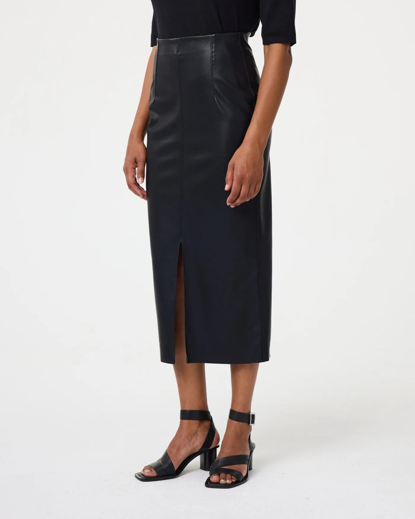 KNIT-TED FAUX LEATHER BLACK POGY SKIRT
