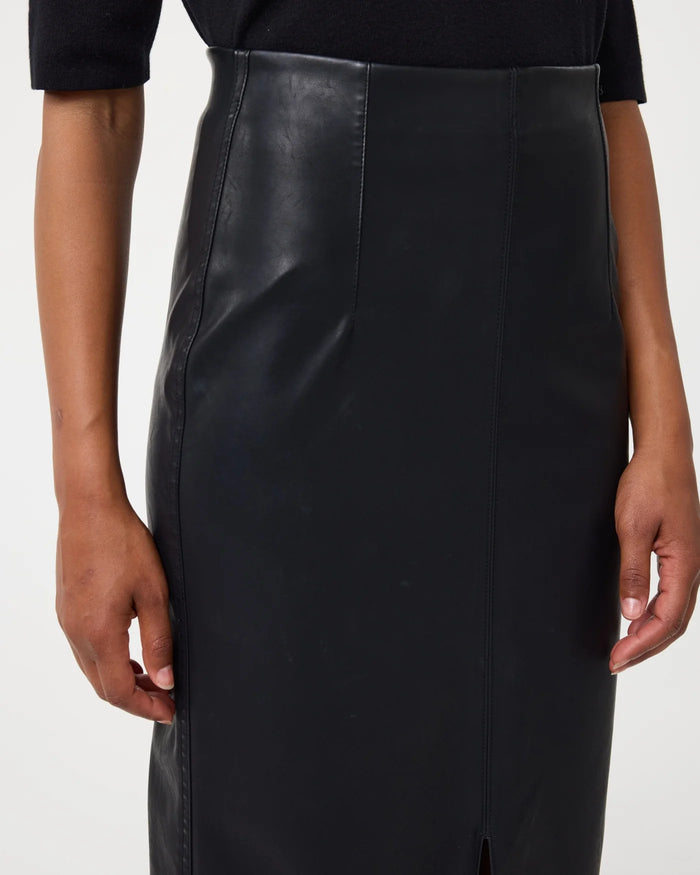 KNIT-TED FAUX LEATHER BLACK POGY SKIRT