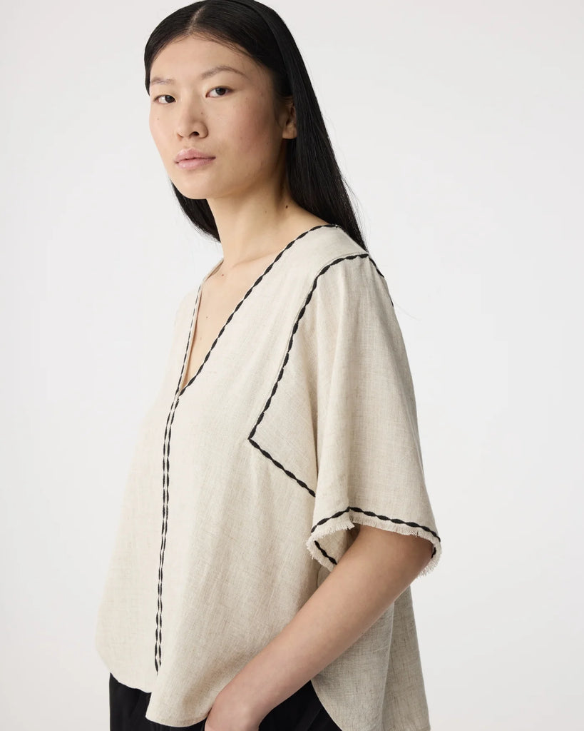 KNIT-TED NATURAL TOP WITH STITCHING - White Bicycle