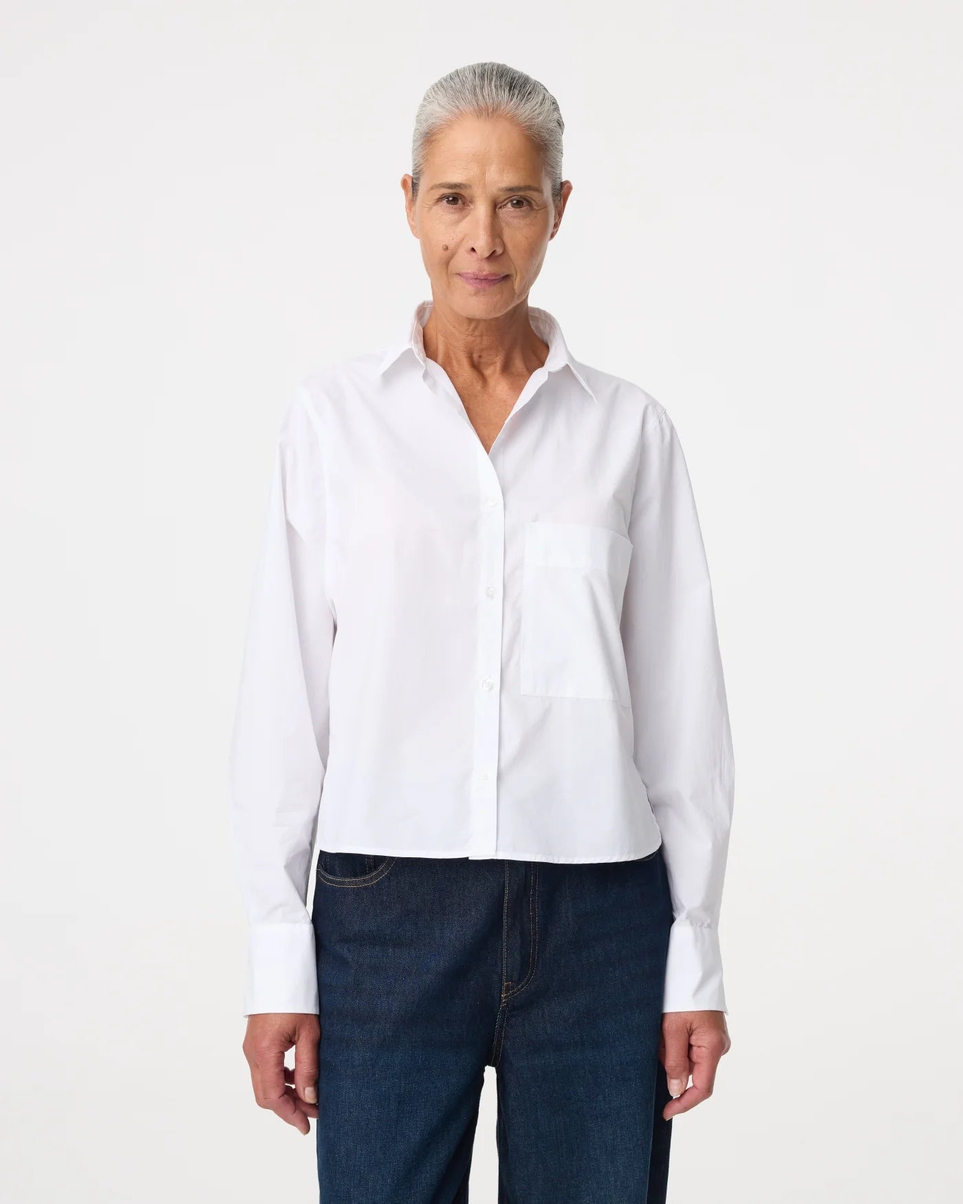KNIT-TED WHITE LIEVE SHIRT