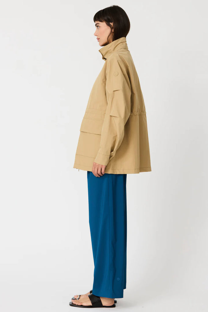 TANTA MIZU KELP RAINCOAT - White Bicycle