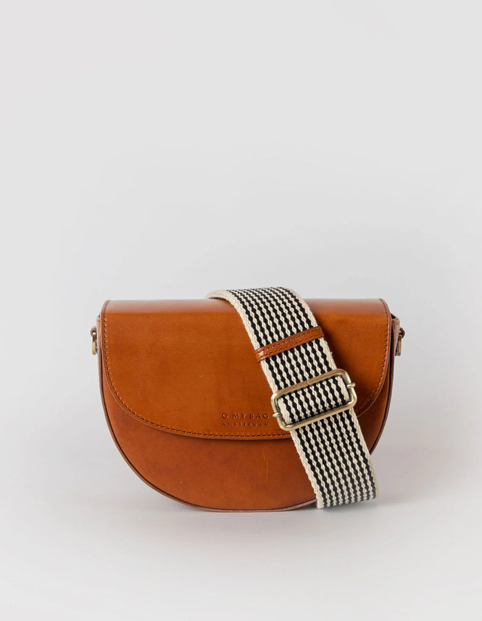 O MY BAG COGNAC AVA CURVE LEATHER BAG