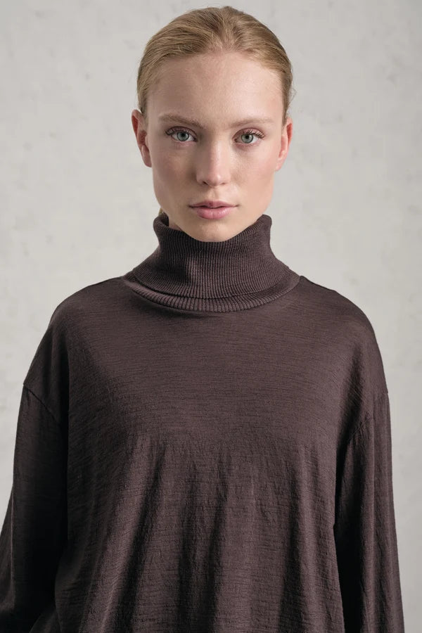 TRANSIT FINE WOOL SWING TURTLE NECK