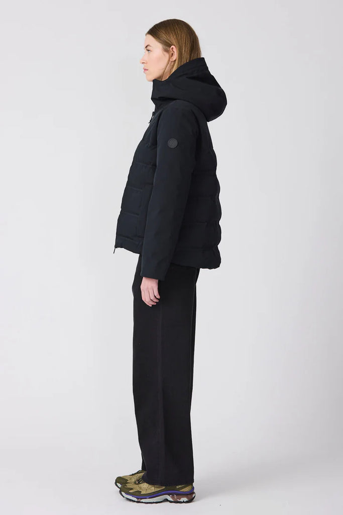 TANTA TEMPESTA COAT IN BLACK