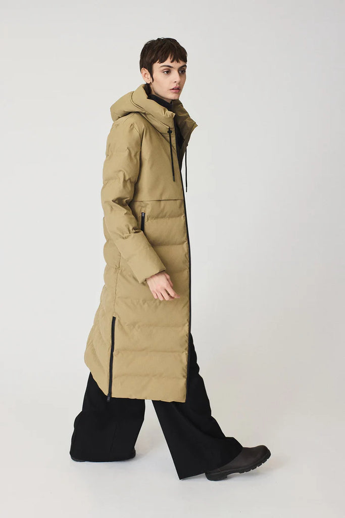 TANTA SNESTORM LONG CAMEL PUFFER