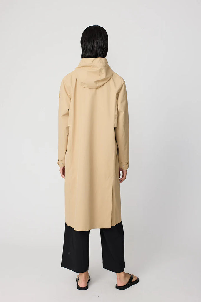 TANTA SHUI CORNSTALK RAINCOAT - White Bicycle