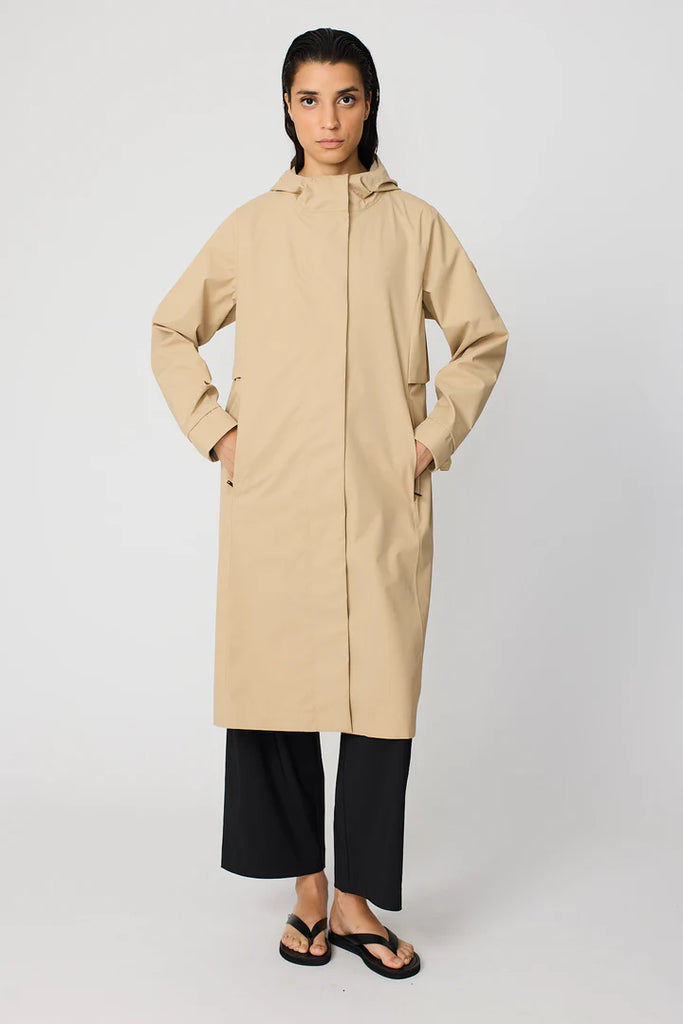 TANTA SHUI CORNSTALK RAINCOAT - White Bicycle