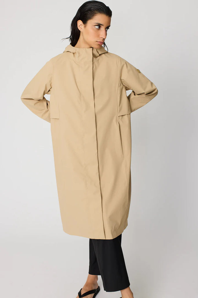 TANTA SHUI CORNSTALK RAINCOAT - White Bicycle
