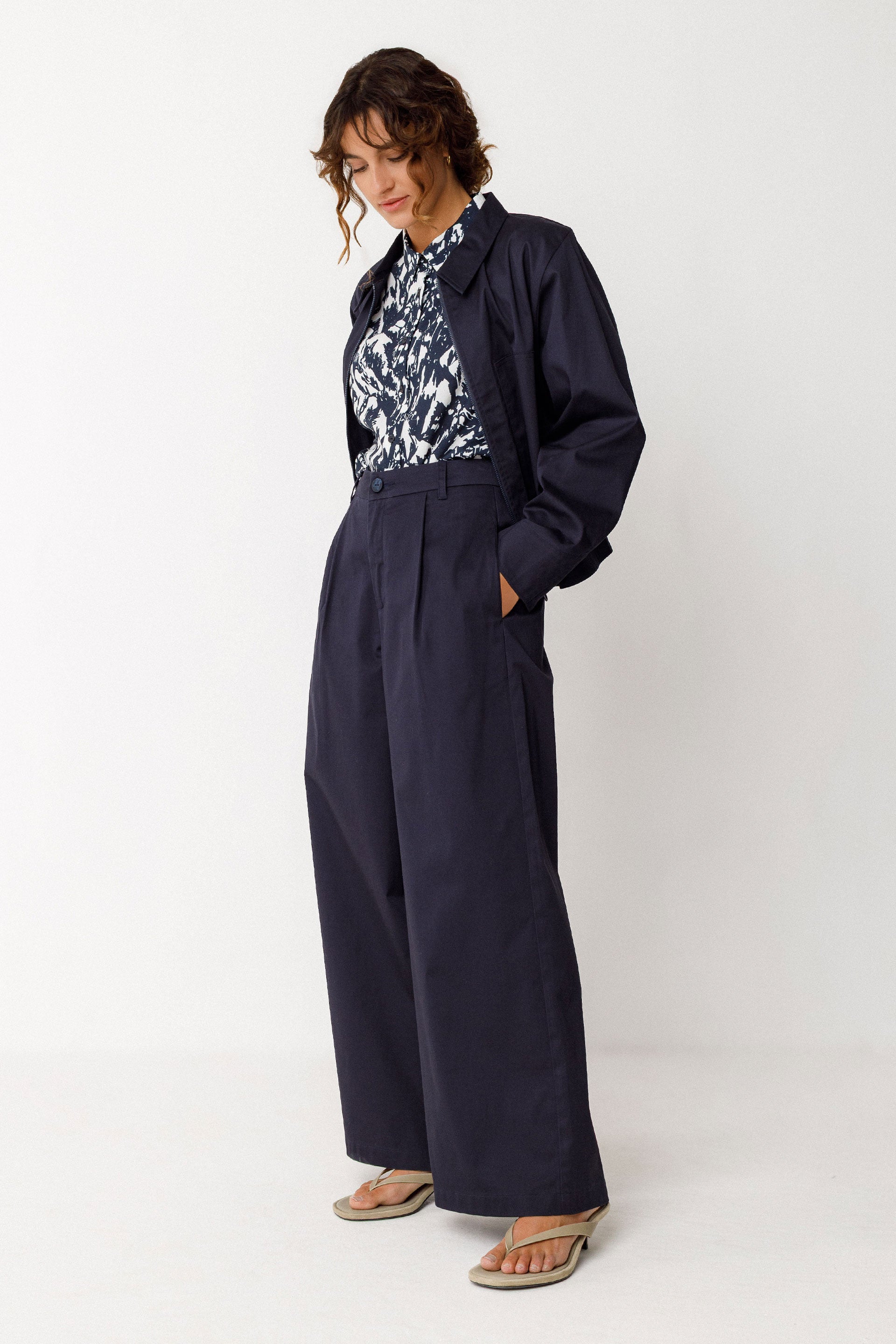 SKFK ENA NAVY WIDE LEG TROUSER - White Bicycle