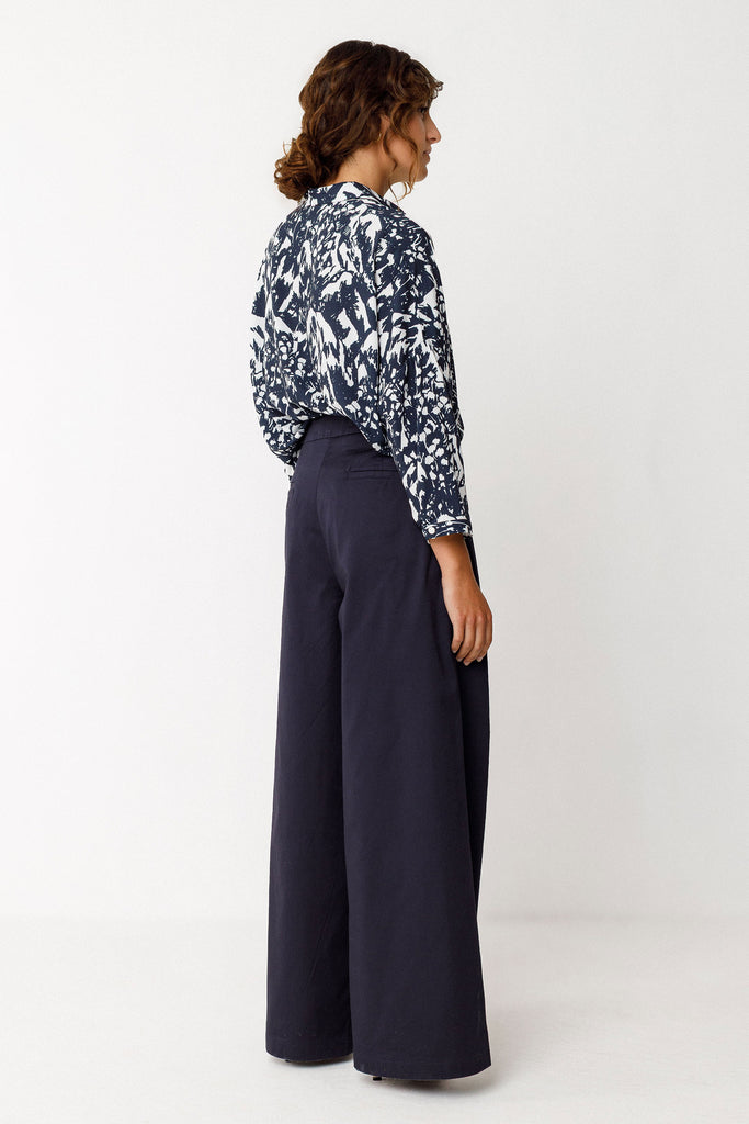 SKFK ENA NAVY WIDE LEG TROUSER