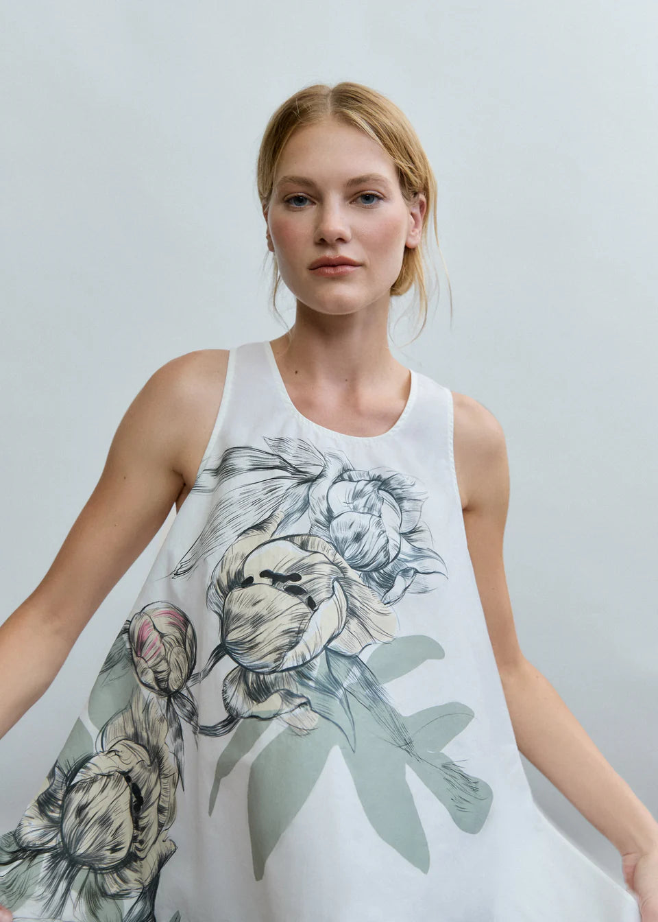 PSOPHIA SLEEVELESS SKETCH FRONT COTTON TOP - White Bicycle
