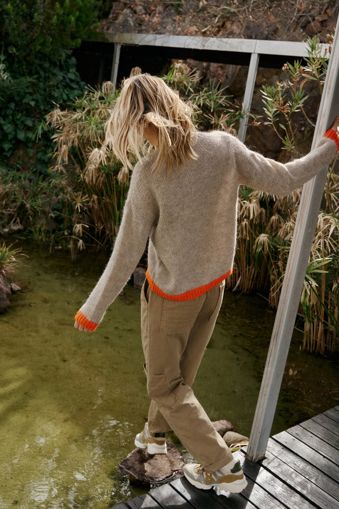 INDI AND COLD SAND KNIT WITH ORANGE TRIM