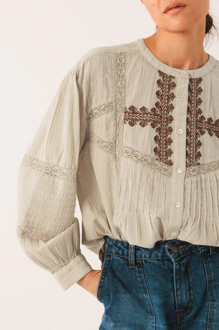 INDI AND COLD STONE EMBROIDERED BLOUSE
