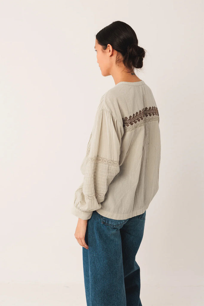 INDI AND COLD STONE EMBROIDERED BLOUSE