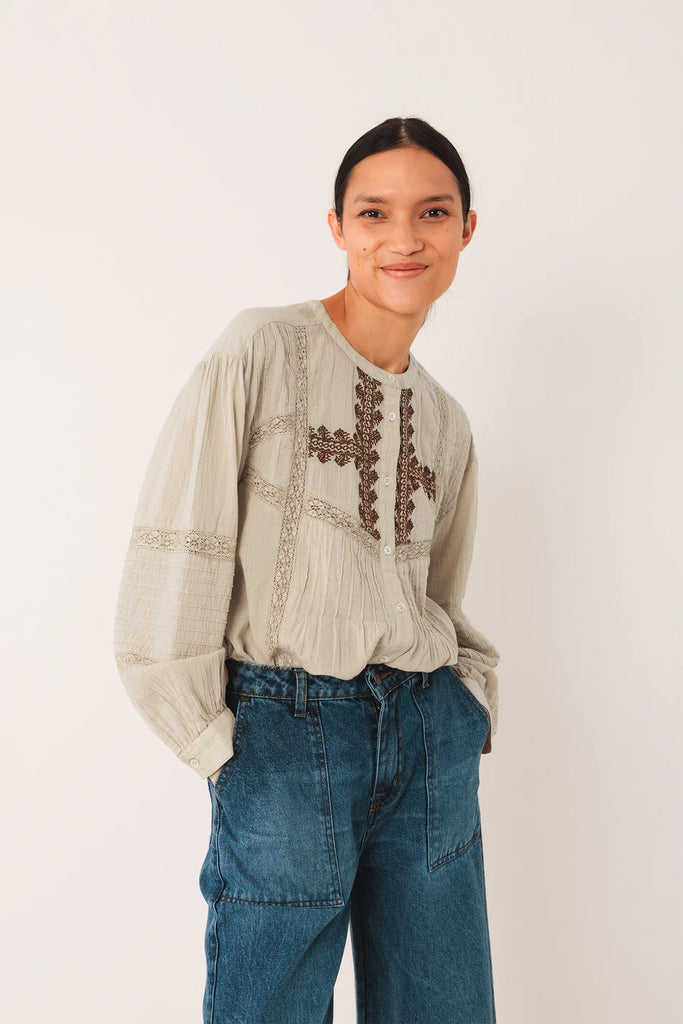 INDI AND COLD STONE EMBROIDERED BLOUSE