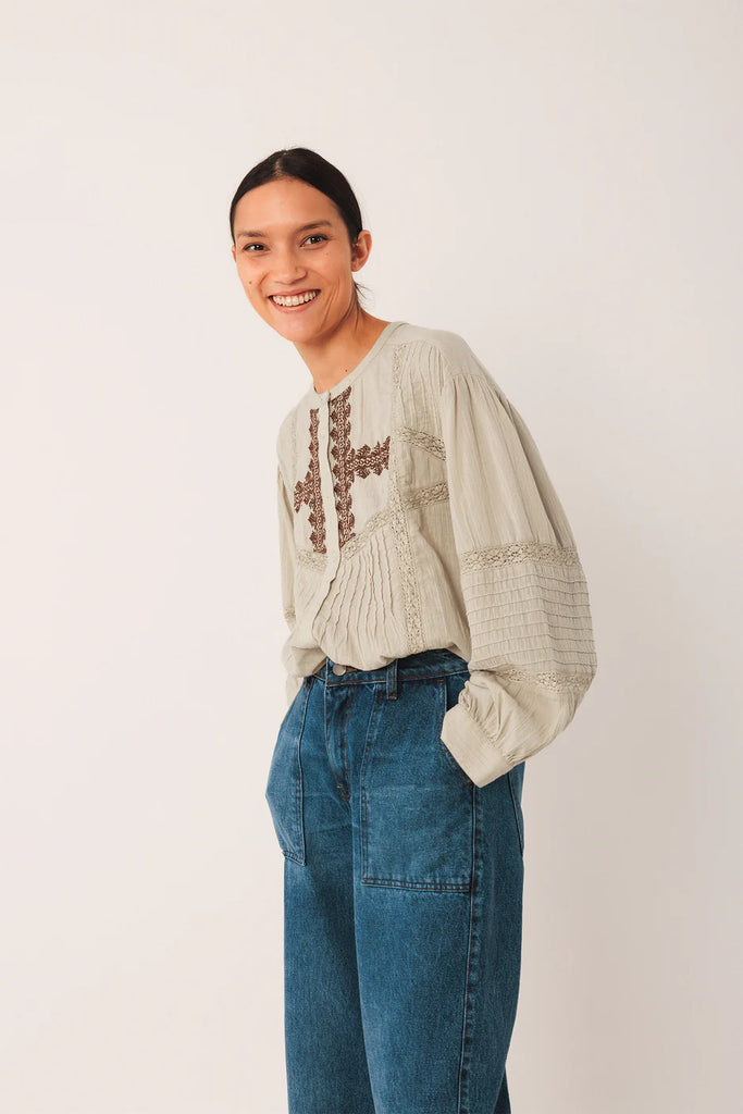 INDI AND COLD STONE EMBROIDERED BLOUSE