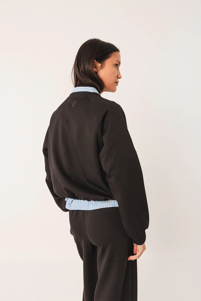 INDI AND COLD BLACK CROP SWEATSHIRT