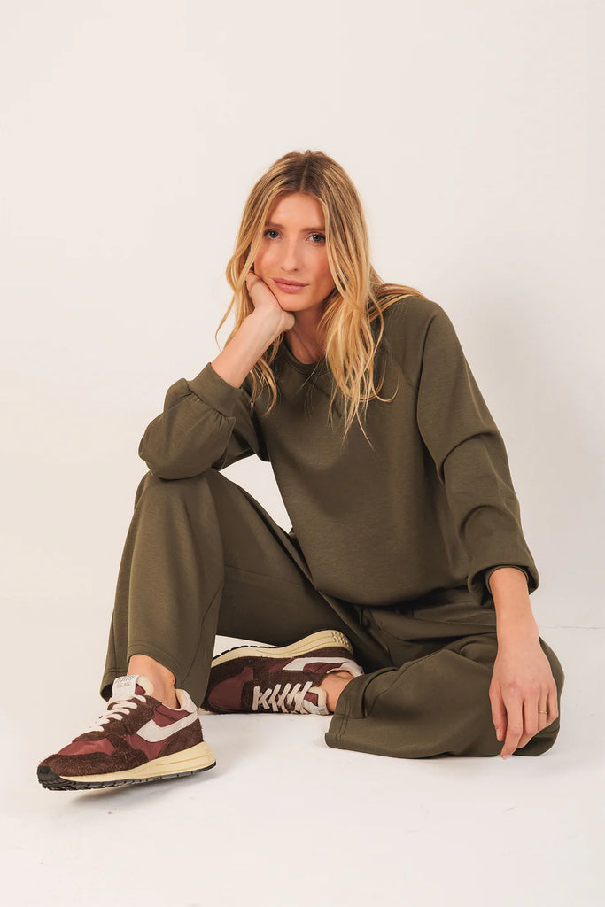 INDI AND COLD KHAKI CROP SWEATSHIRT