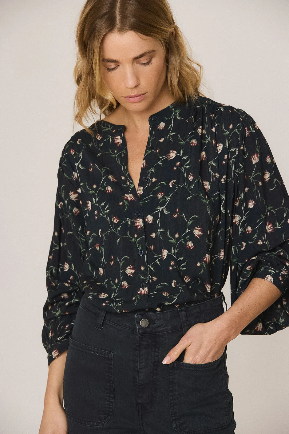 INDI AND COLD FLORAL PRINT BLOUSE