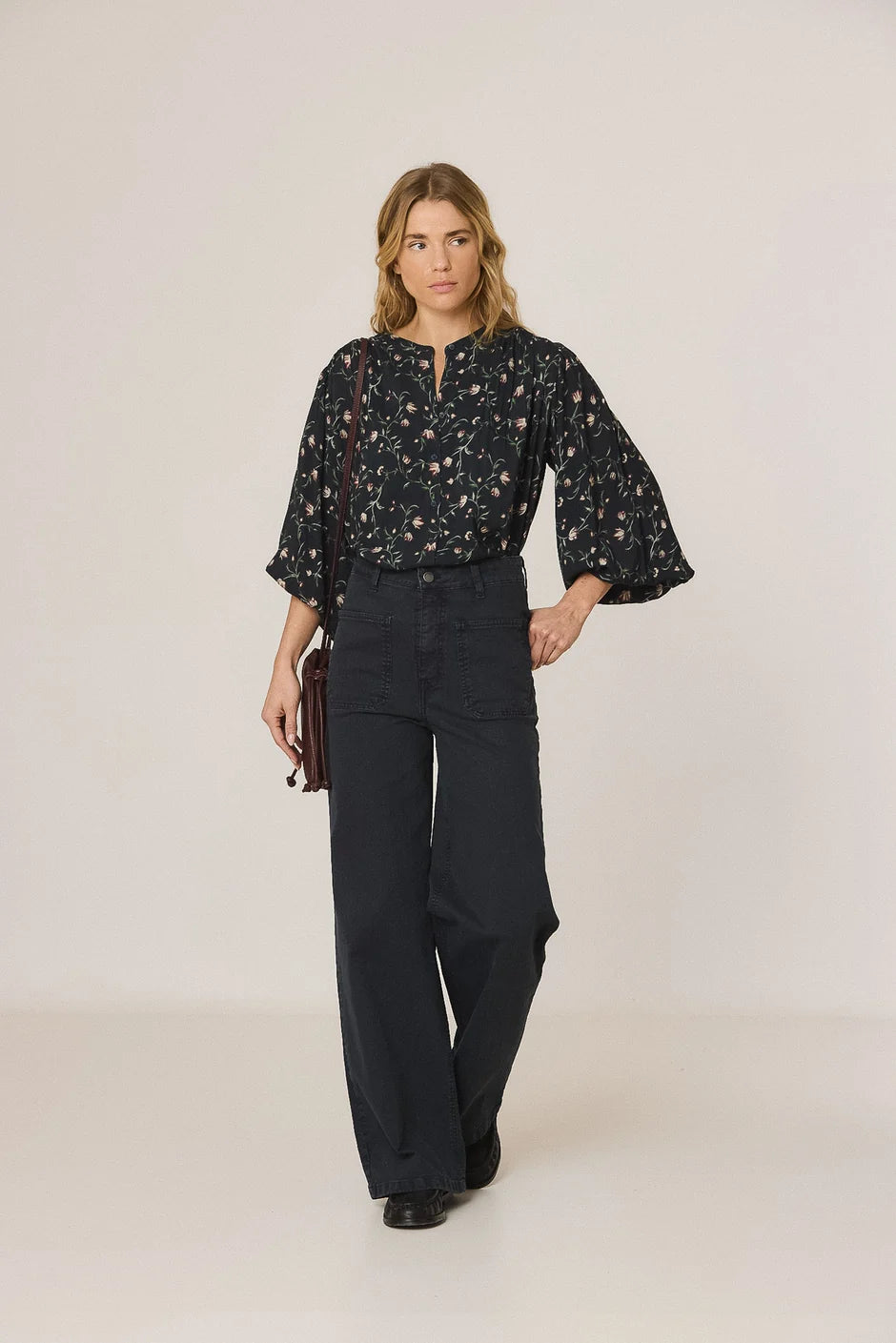 INDI AND COLD FLORAL PRINT BLOUSE