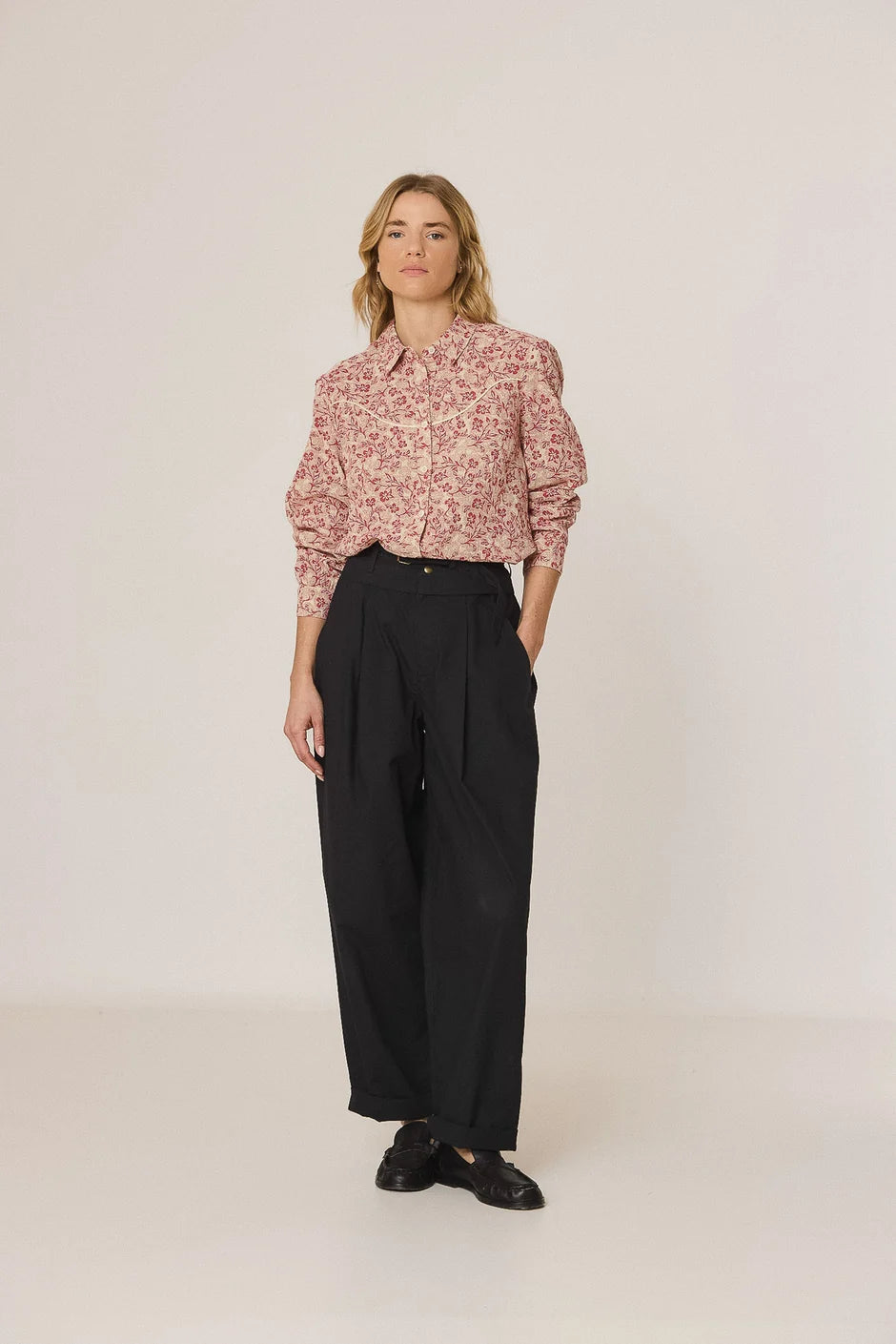 INDI AND COLD RED PATTERN WESTERN STYLE SHIRT