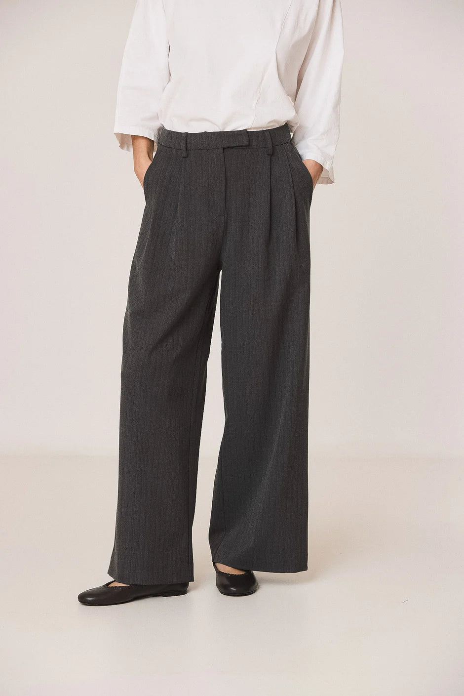 INDI AND COLD TAILORED TROUSER WITH PLEATS
