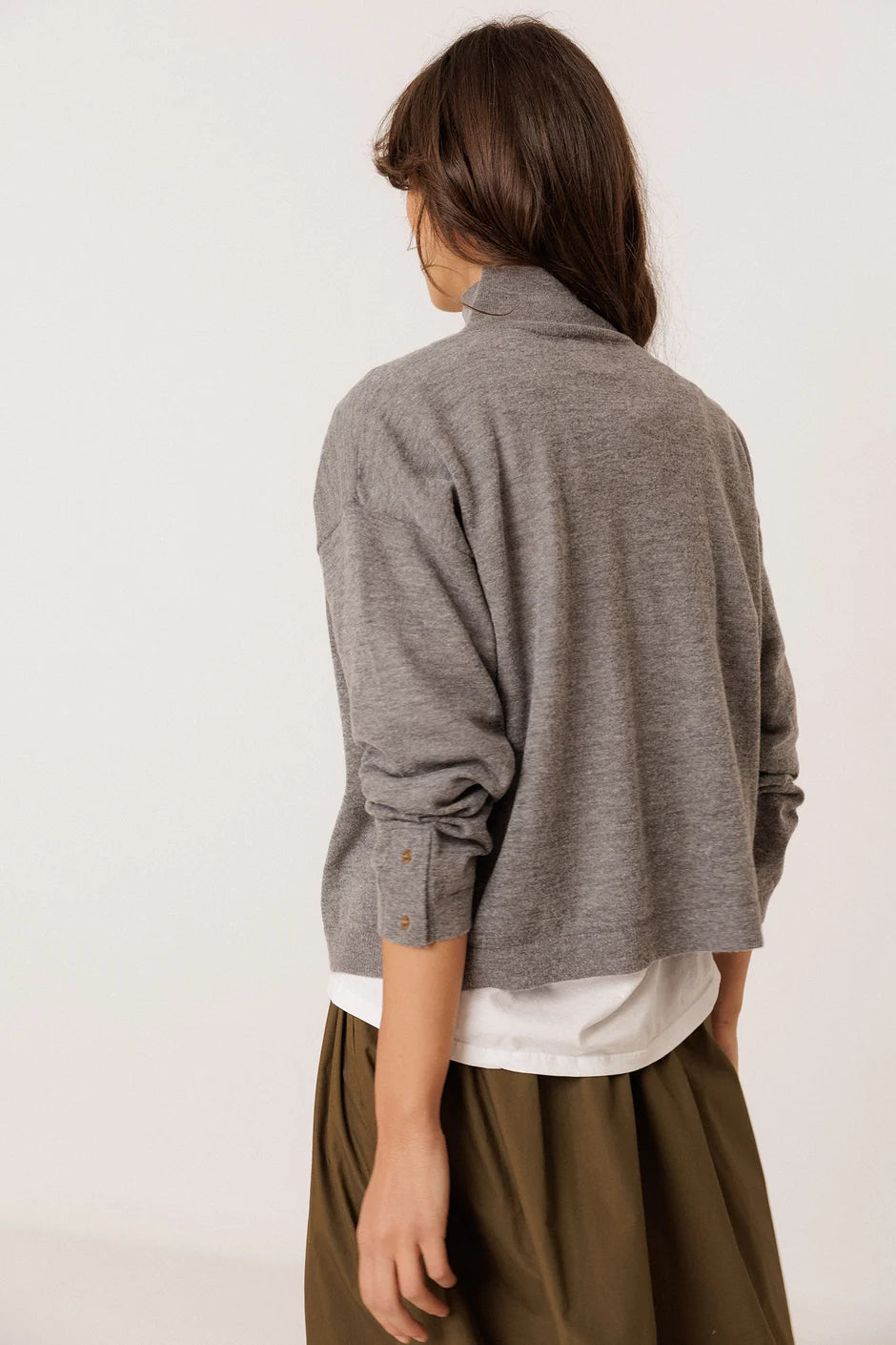 INDI AND COLD BUTTON NECK SWEATER