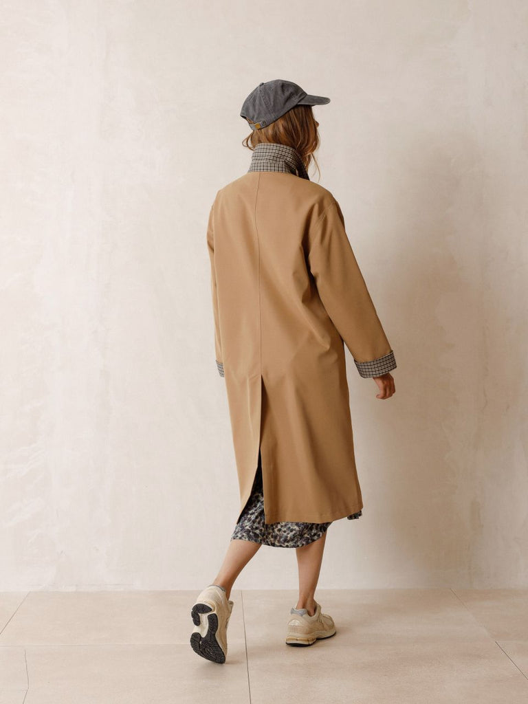 INDI AND COLD TRENCH COAT