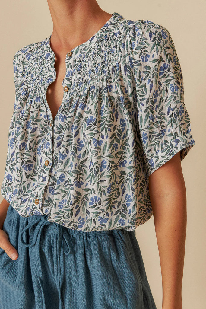 INDI AND COLD BLUE AND GREEN LEAF PRINT TOP