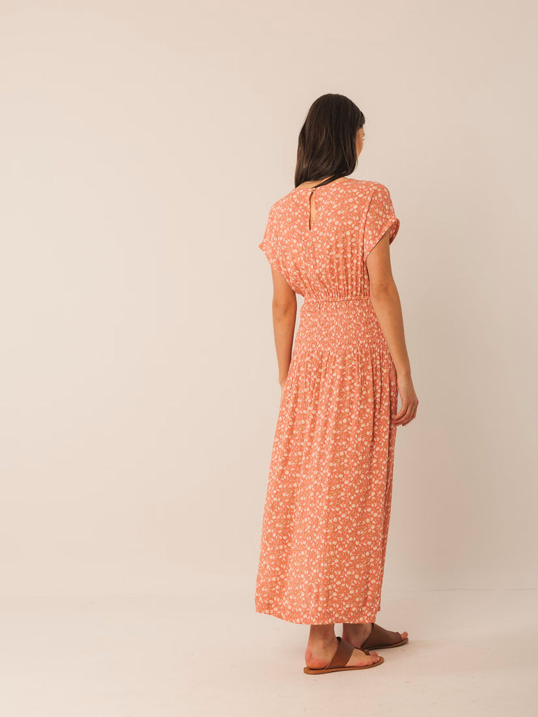 INDI AND COLD PEACH LEAF PRINT ELASTIC WAIST DRESS
