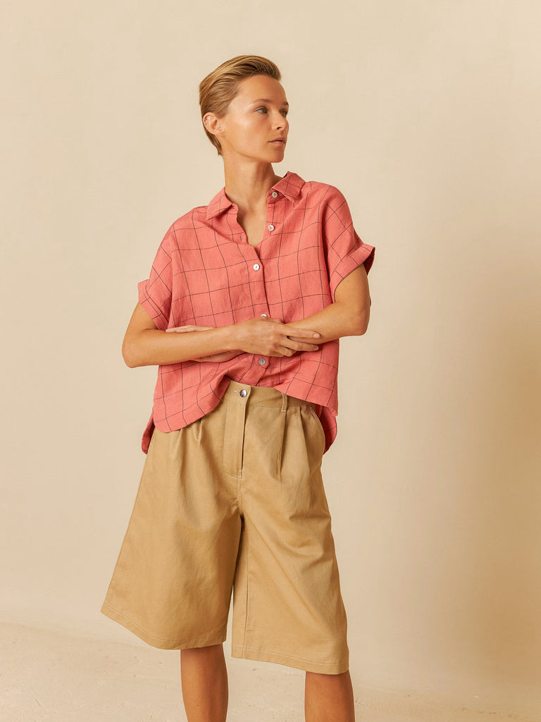INDI AND COLD RASPBERRY WINDOW PANE SHIRT